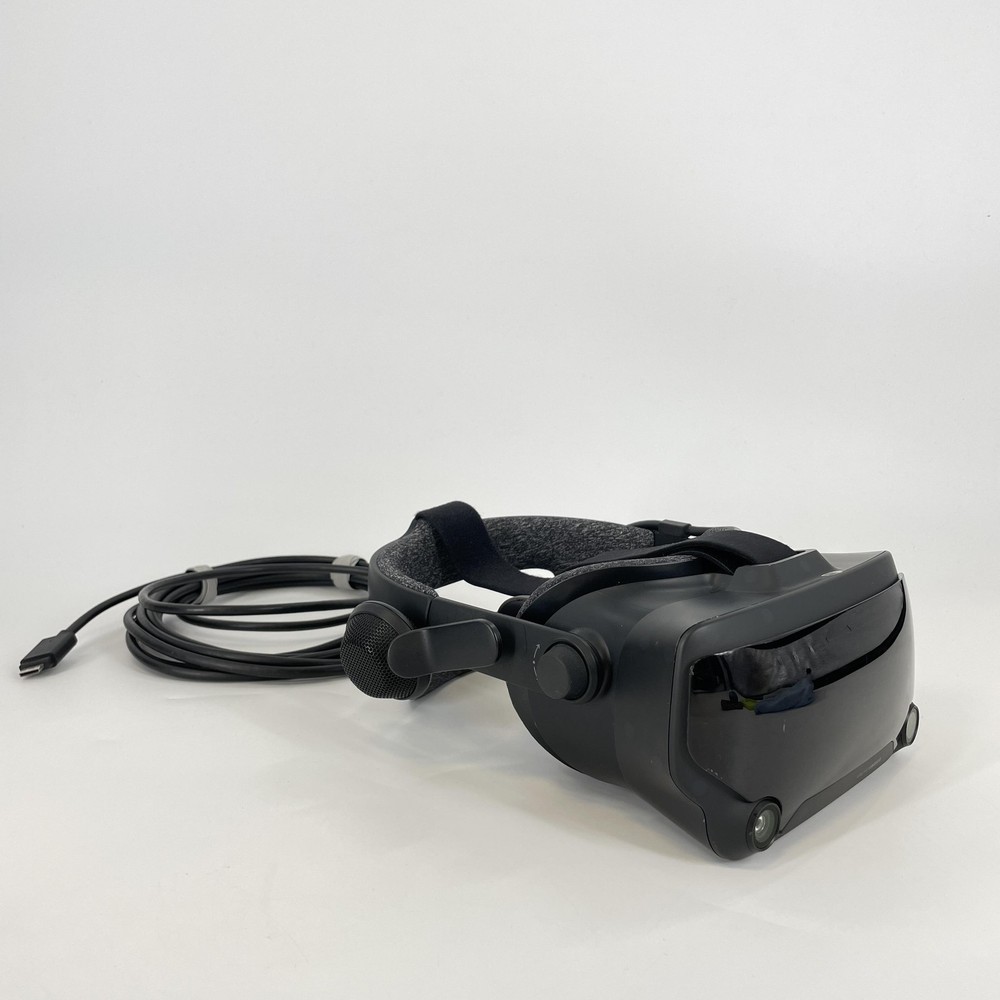 Valve Index VR Headset w/ 2 Base Stations/Controllers/Power Cord - Good