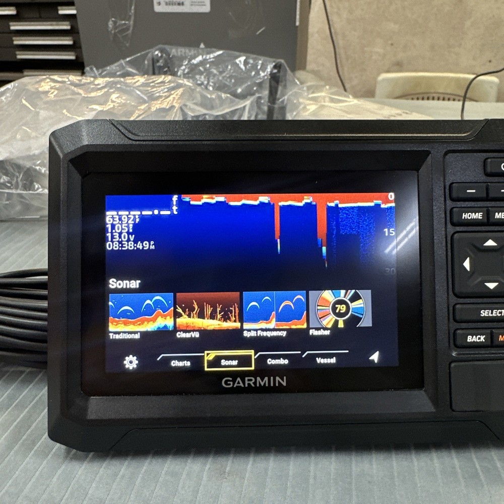 GARMIN ECHOMAP 5” UHD2 54CV + Transducer Chartplotter/Fishfinder Combo. SEE VID