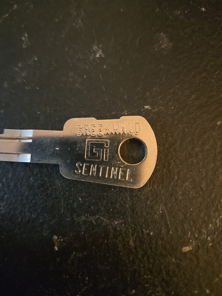 GREENWALD SENTINEL KEY CODED G2503 (3D5)