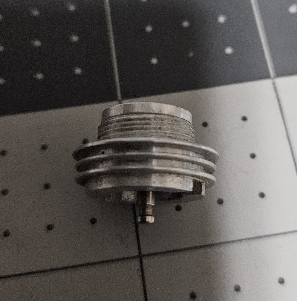 COX ENGINE .049 GLOW PLUG No Gasket New