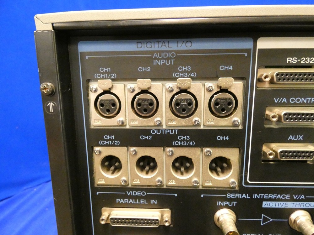 BTS DCR-18N D-2 Composite Digital Widemouth D2 Machine Sony DVR-18