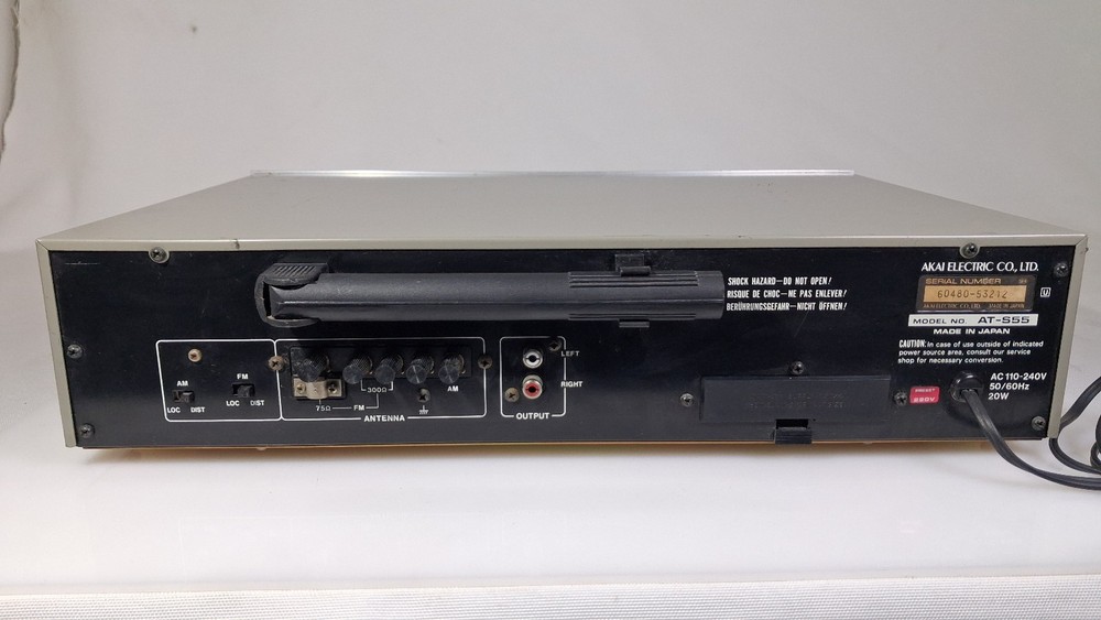 Akai Model AT - S55 FM / AM Tuner