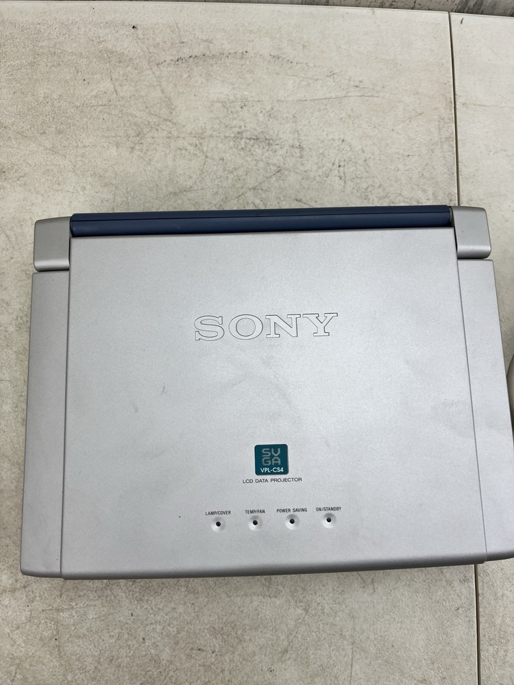 Sony LCD Portable Projector SCGA VPL-CS4 Tested/Working w/Remote & Cables