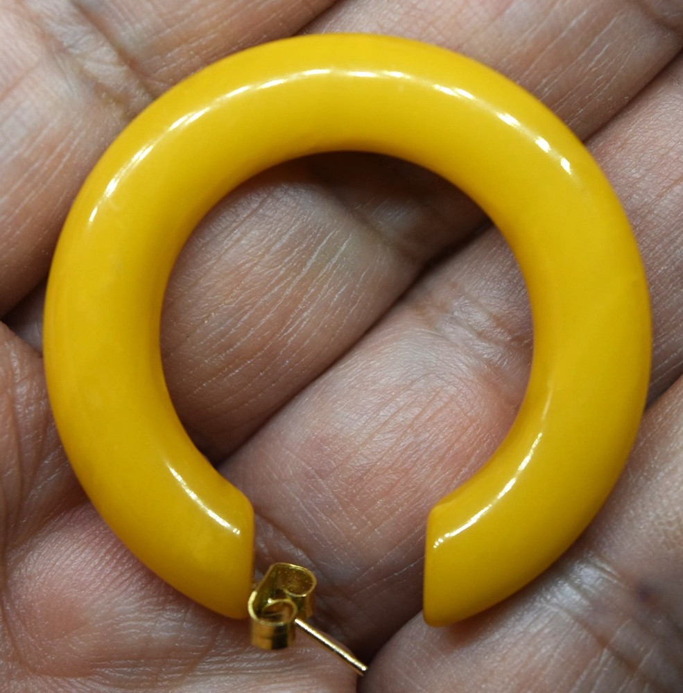 Beautiful Vintage Bakelite Earrings (Tested)