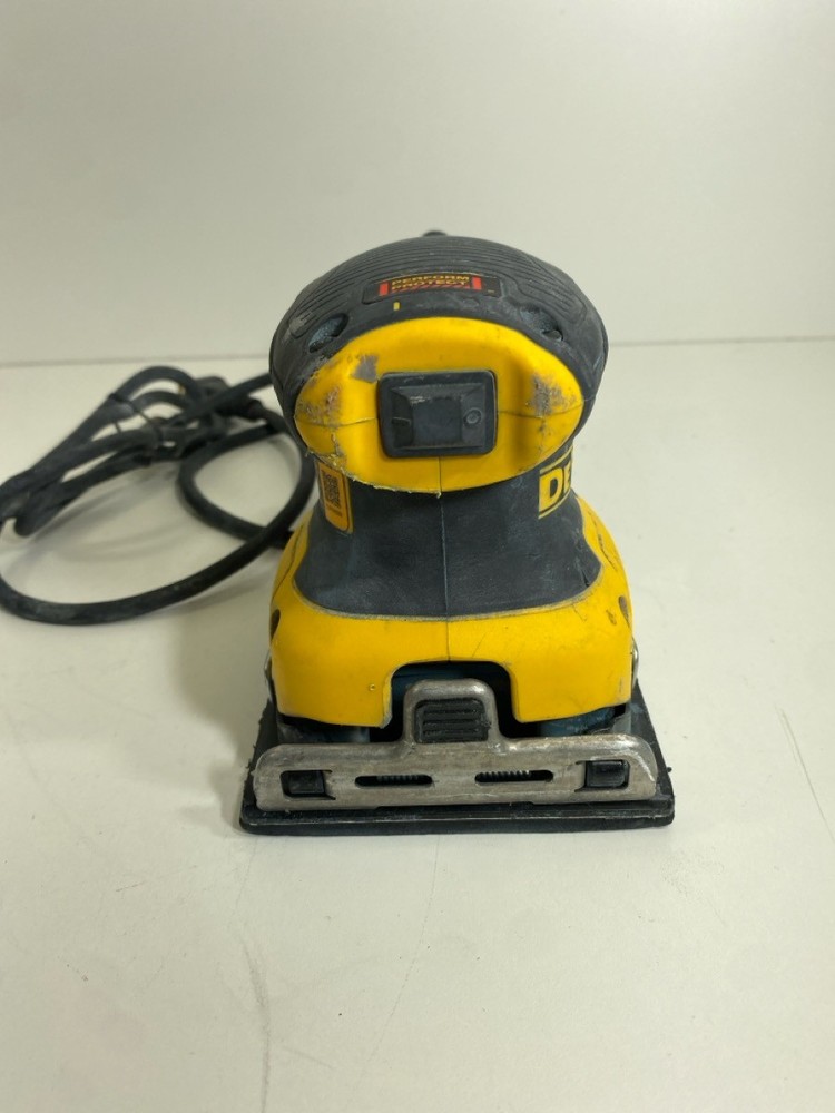DEWALT DWE6411 (P25019290)