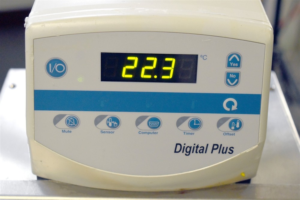 Thermo Neslab RTE 740 Benchtop Recirculating Chiller Bath