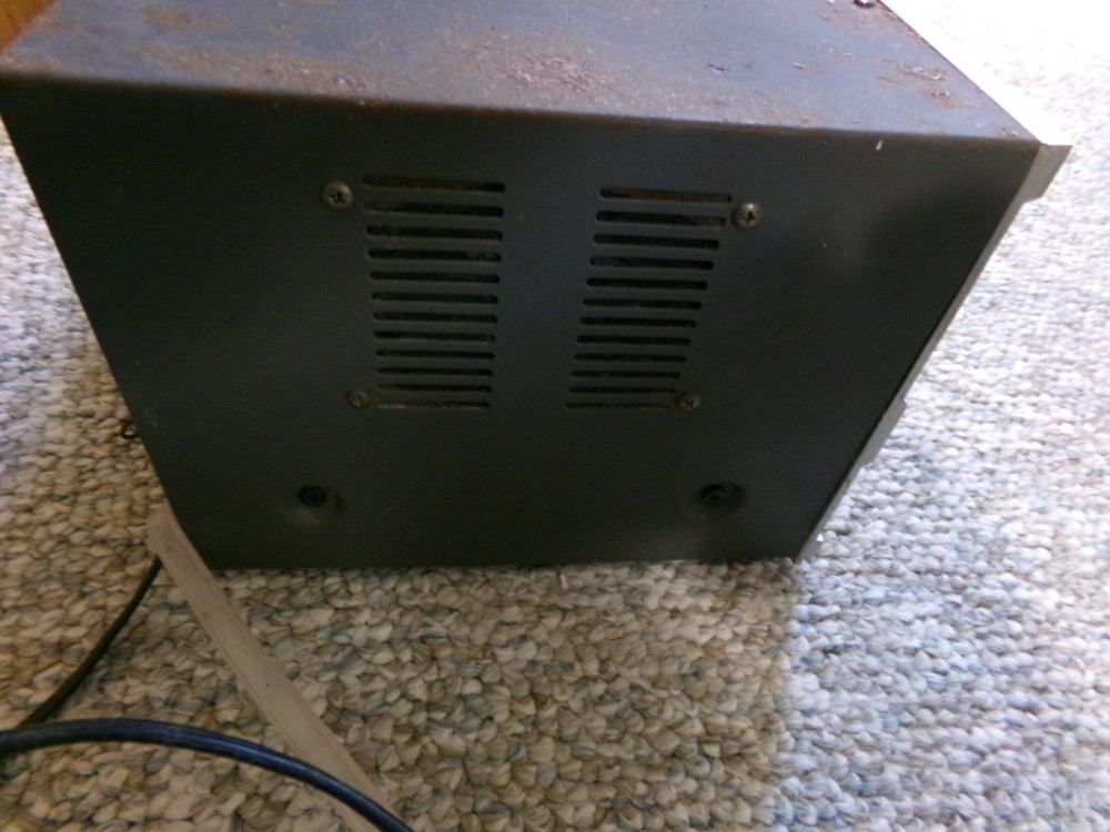 Realistic DX-150A Communications Receiver - Powers Up