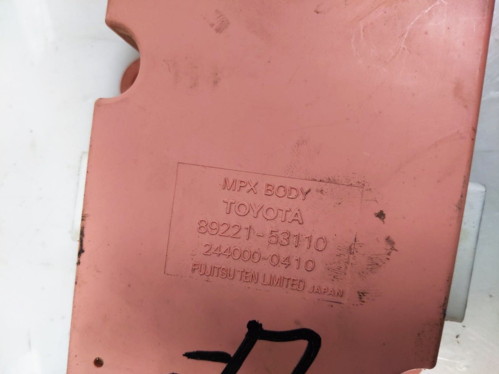 2003 Lexus Is300 Multi Plex Network Computer Module Unit 89221-53110