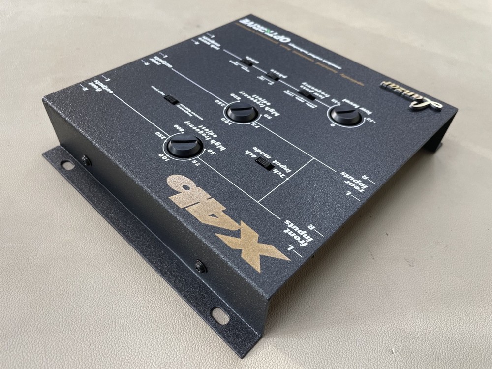 Old School Lanzar X4b — Optically Isolated Constant Bass Processor/Crossover,NOS