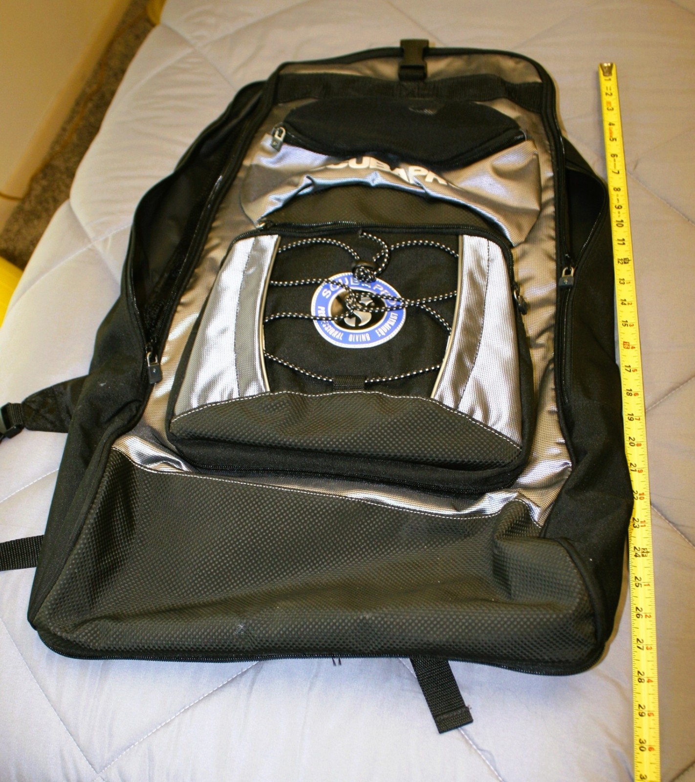 Scubapro back pack travel bag lighty used scuba