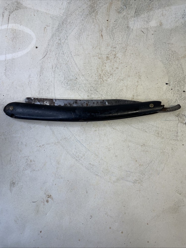 Straight Razor Frederick Reynolds