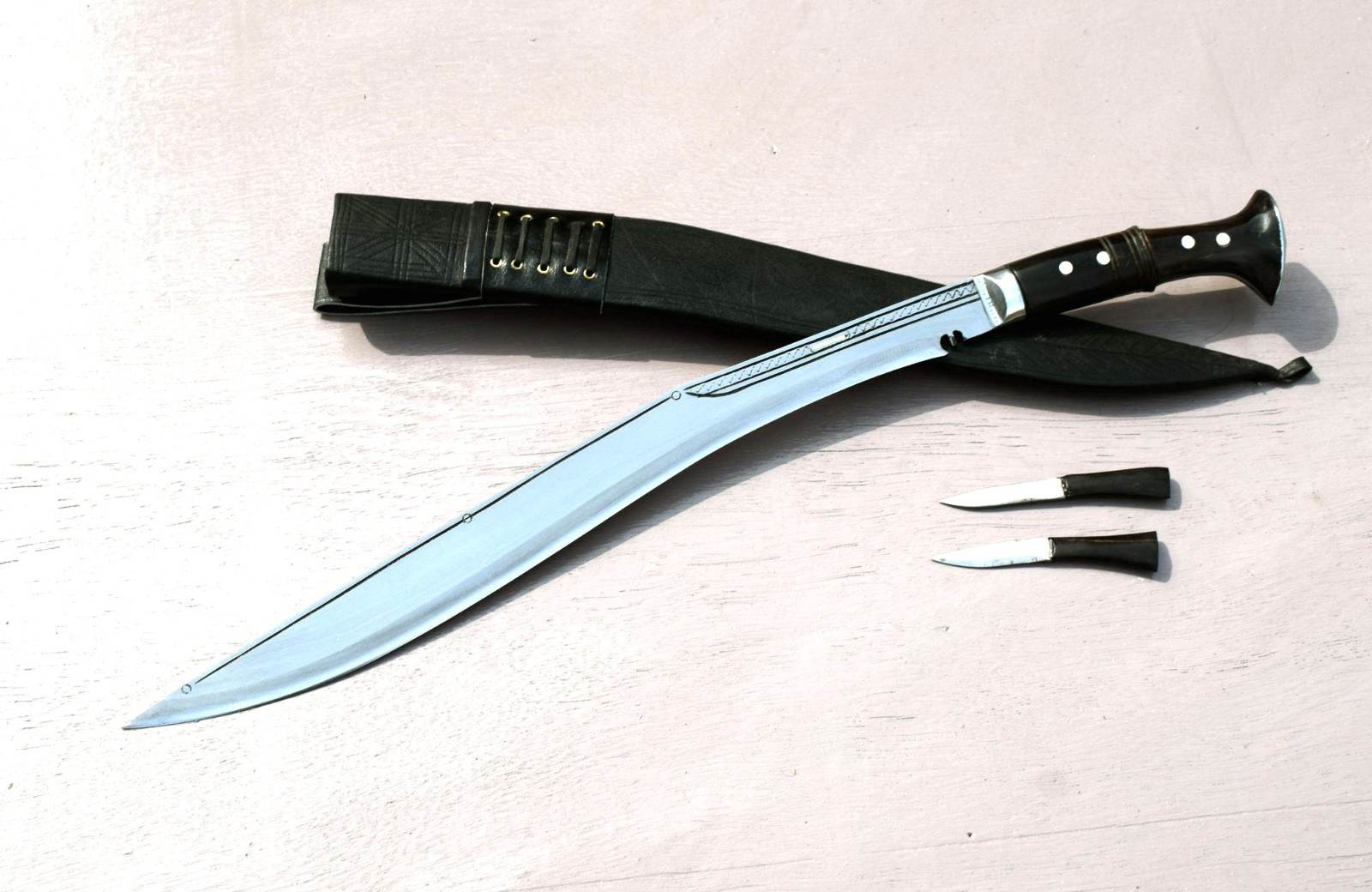 Handmade Nepalese/long traditional Kukri Knife-Sirupate full tang (18" blade)