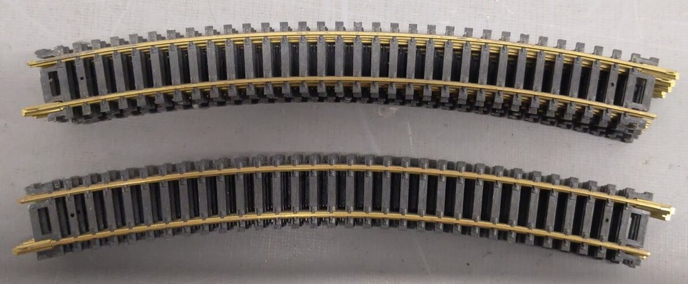 Rivarossi HO Code 100 18" Radius Curved Track Section [11] EX