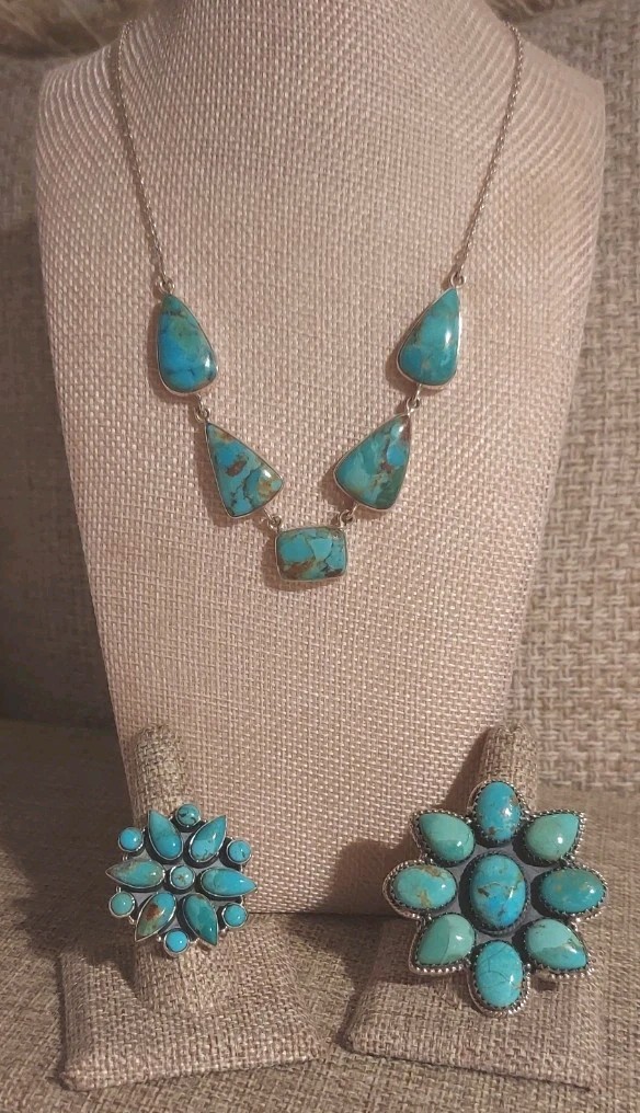 New Sterling Silver & Mojave Turquoise Necklace