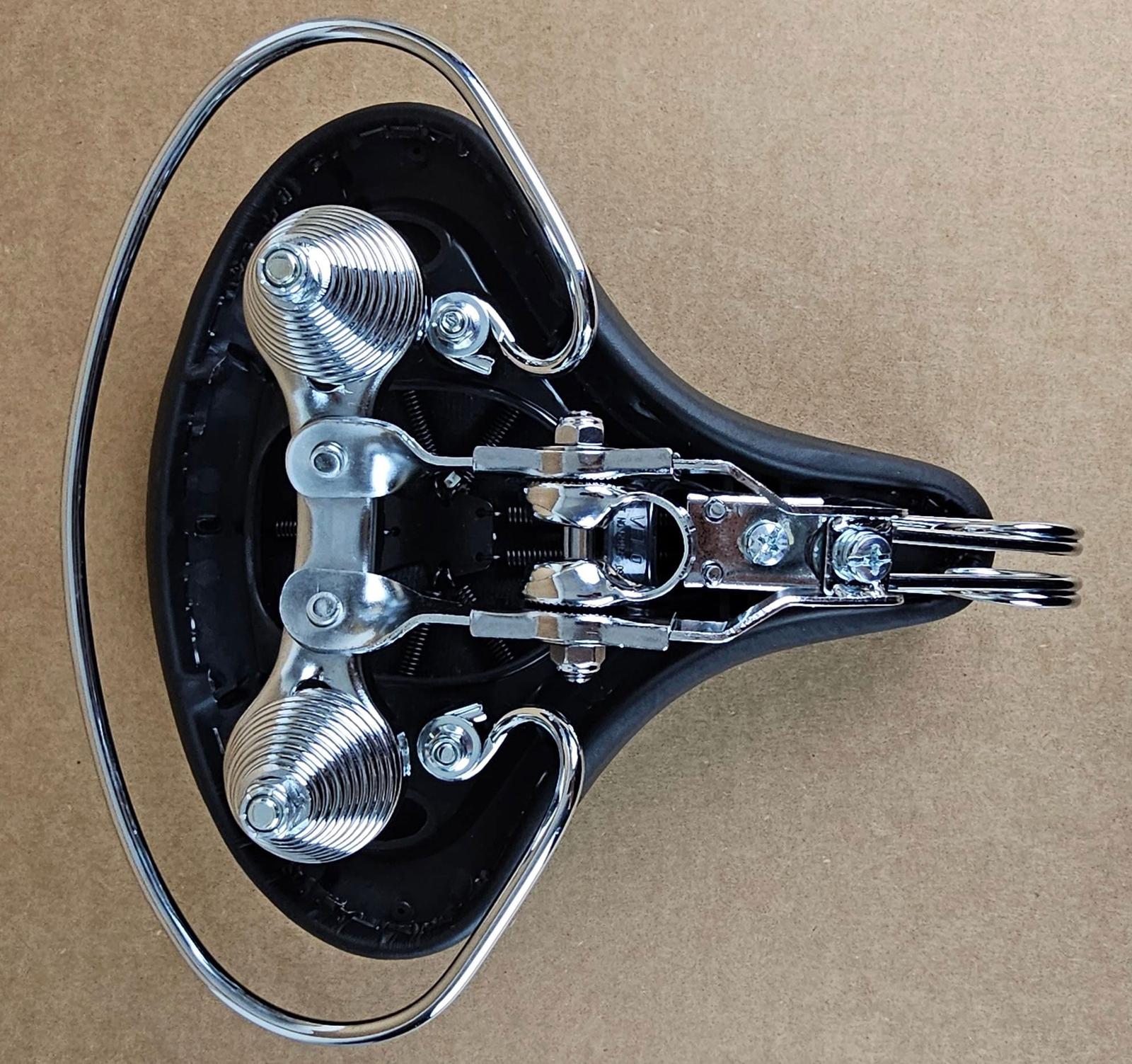 BLACK DELUXE CRUISER BICYCLE SADDLE W/ CRASH RAIL VINTAGE SCHWINN TANK BIKE SEAT