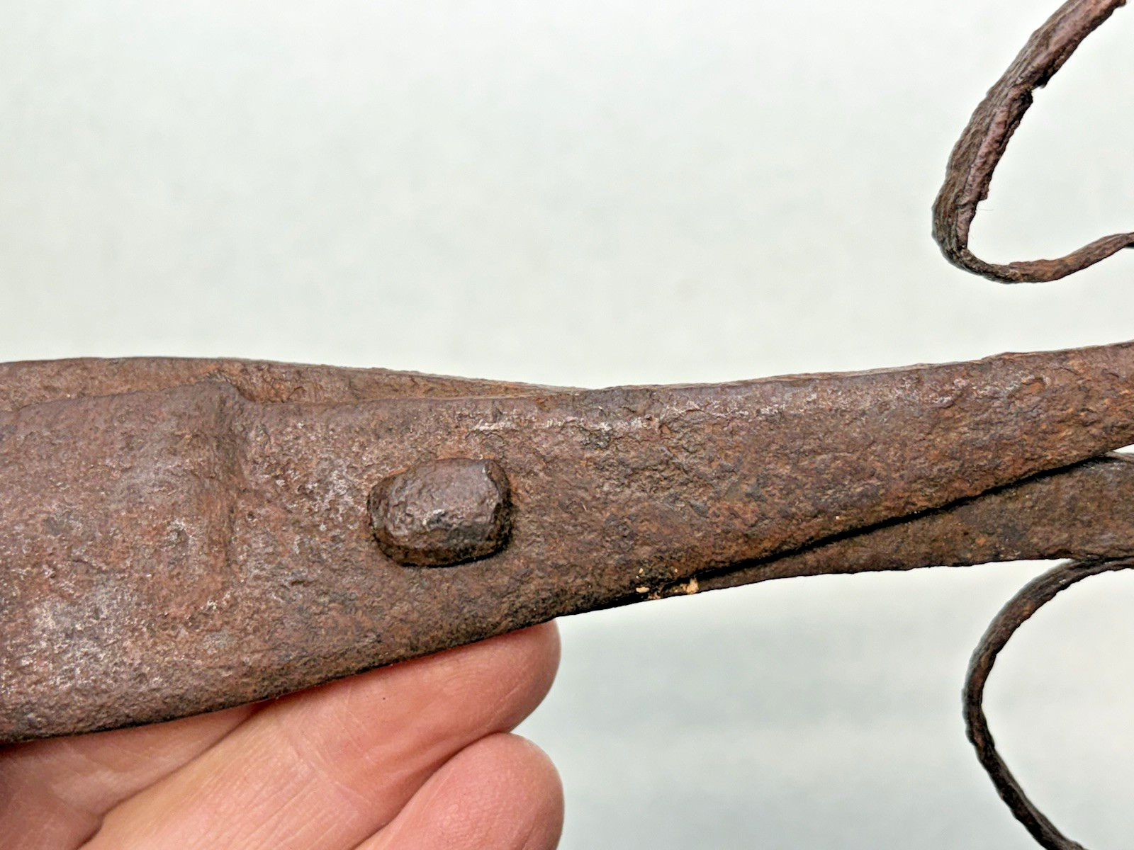 REVOLUTIONARY WAR ERA BLACKSMITH HAND-FORGED IRON SCISSORS good CONDITION RARE