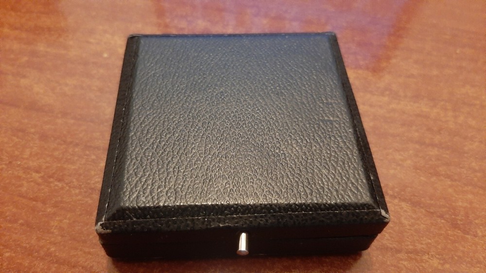 merrit box with swords 1940-1945