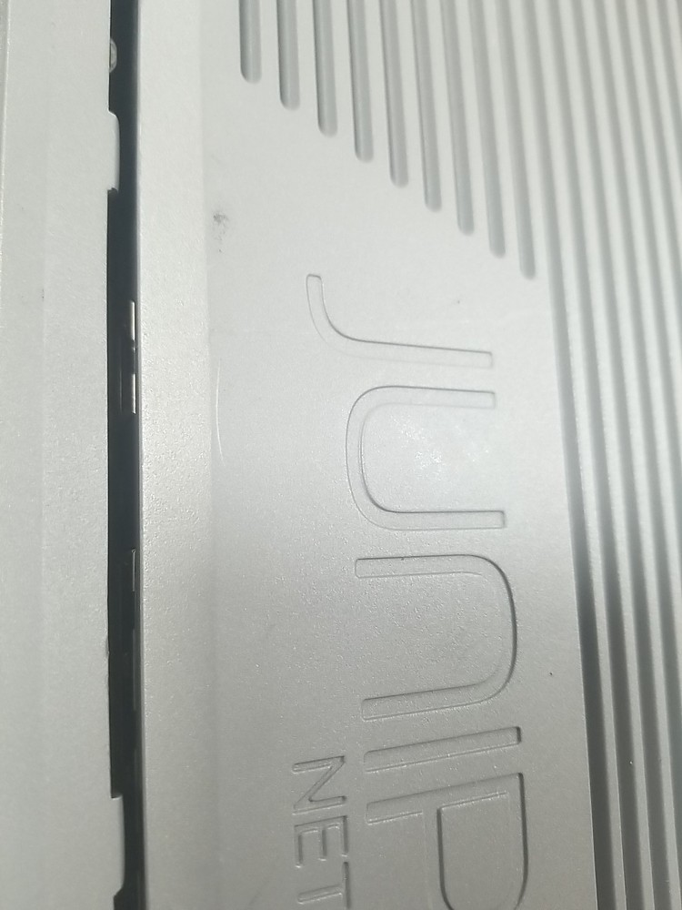 (X2) Juniper Networks SRX300 Services Gateway