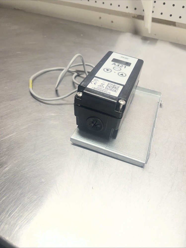 Johnson Controls A421abd-227D Temperature Control, Temperature Thermostat