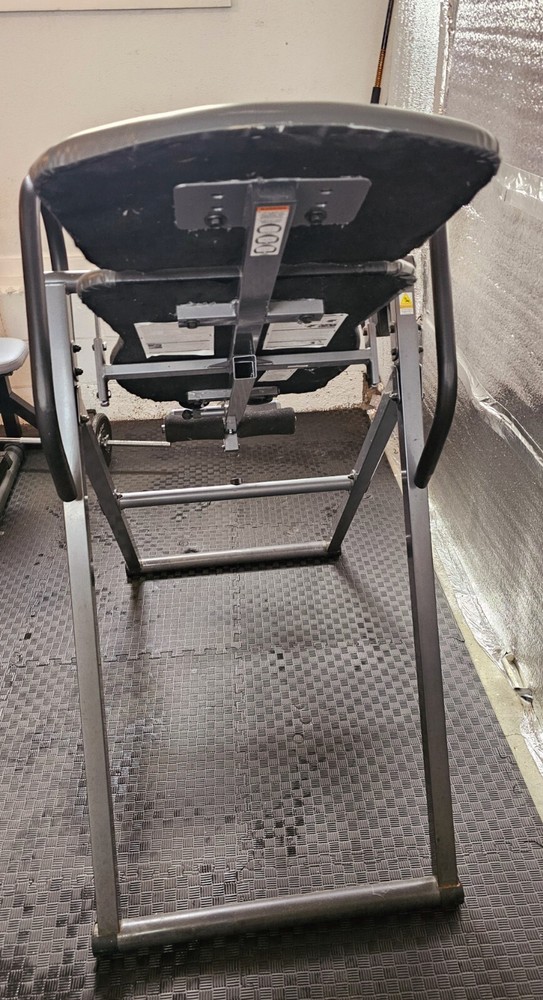 Innova inversion table