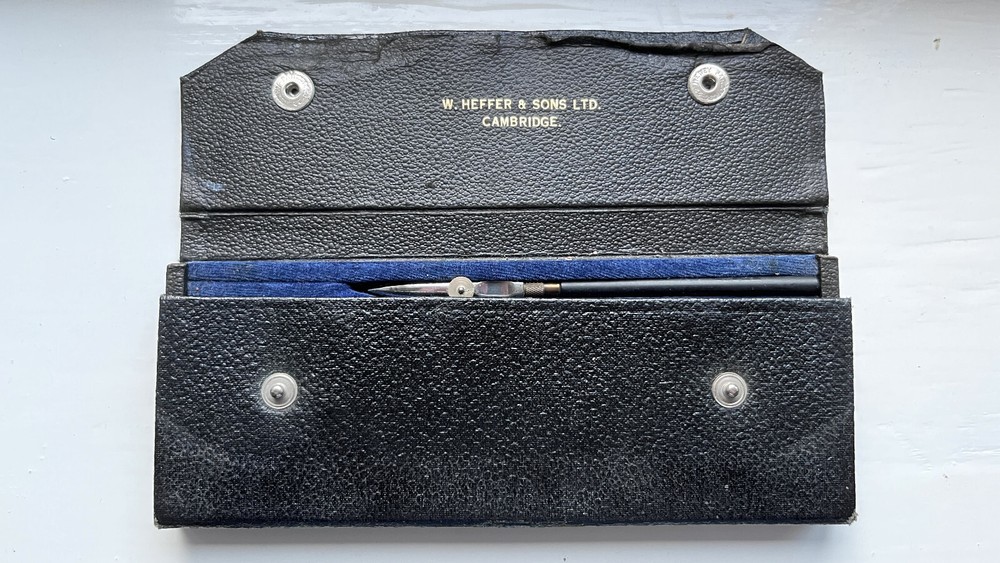 VINTAGE DRAUGHTSMAN TECHNICAL DRAWING COMPASS SET IN CASE ARCHITECT/ENGINEER