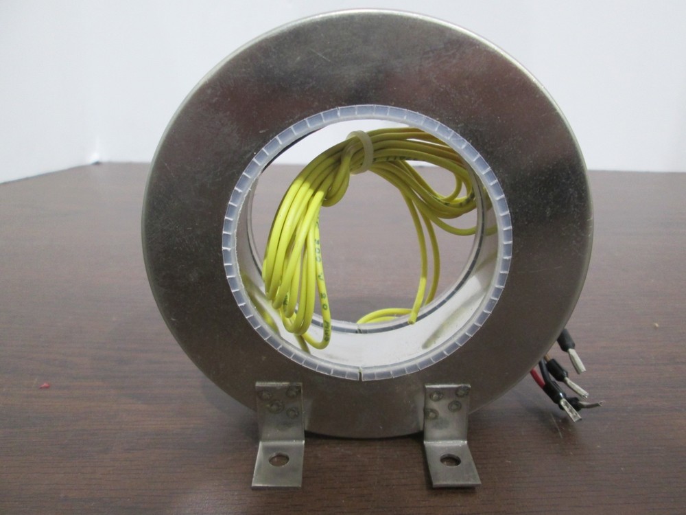 Bender, W2-A62B, B911758, Measuring Current Transformer, Class 3, Used
