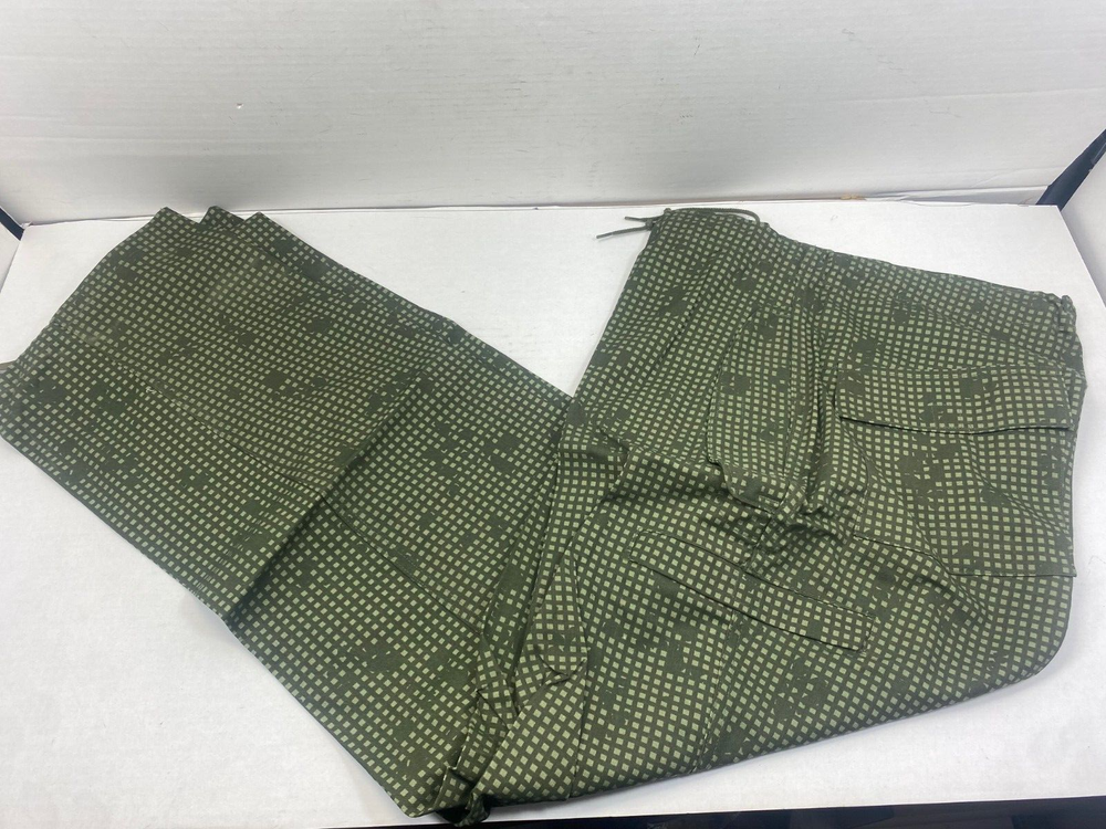 Night Desert Camo Pants, Size Medium Long NOS