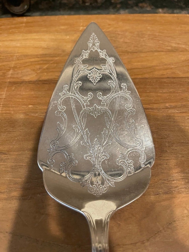 VINTAGE GORHAM "HERITAGE" SILVER-PLATE PIE server