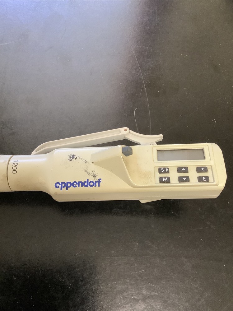 Eppendorf Pipette 1200