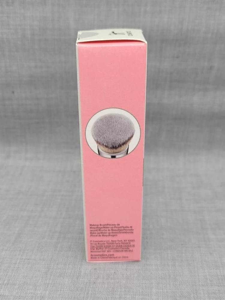 It Cosmetics Heavenly Luxe Solid Serum Foundation Brush No. 29 - Sealed