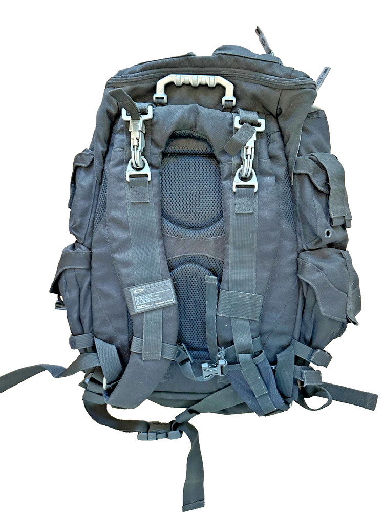 Oakley Mechanism Tactical Backpack Standard Issue Field Gear Gorpcore Rugged