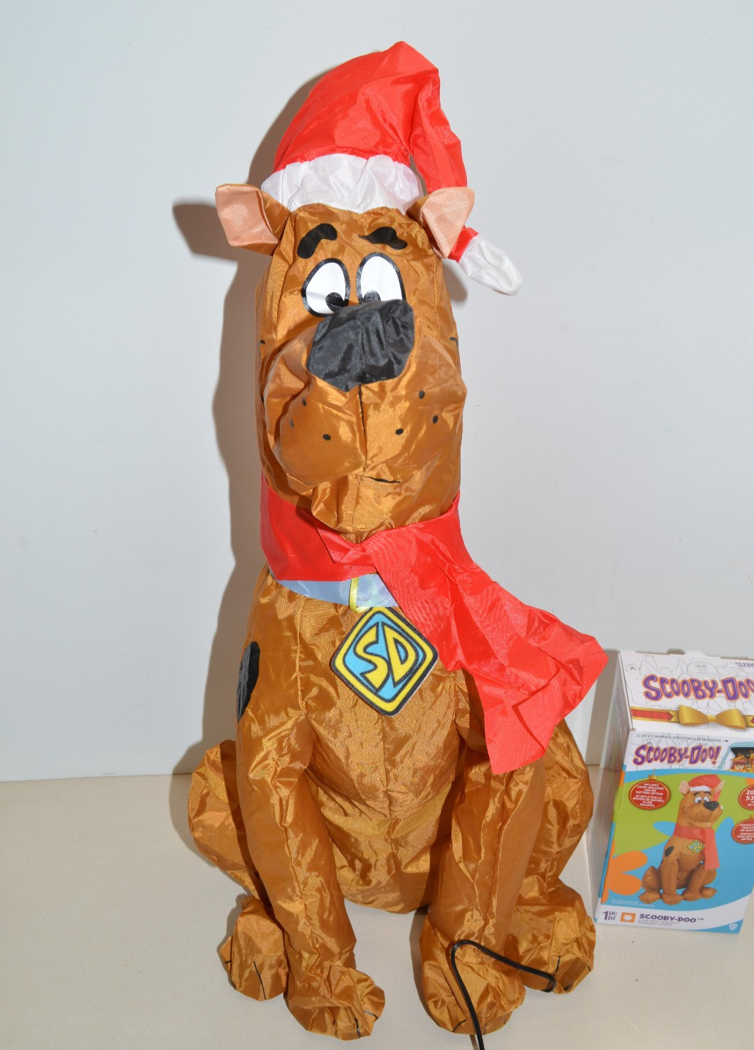 Scooby-Doo Christmas Airblown Inflatable Desk Table Mantle 20.8” NEW Santa Hat