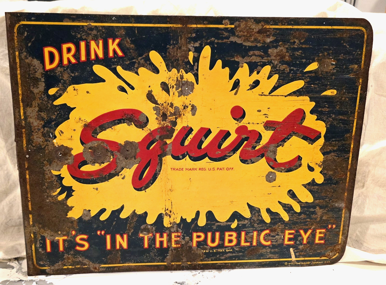 Rare Original 1963 Drink SQUIRT Flange Sign - It's In The Public Eye - 18" x 14"
