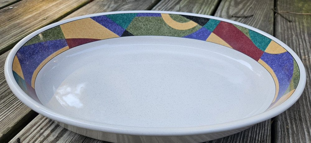 2 Vintage Studio Nova Impulse; 2 Quart Round Covered Casserole, Oval Baker FRSHP