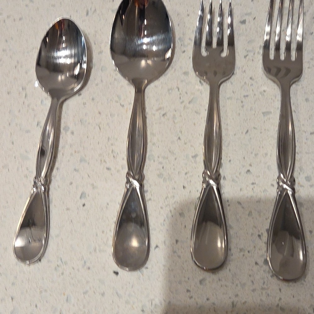 Oneida Amway Stainless 5 Piece Place Setting Knot Pattern