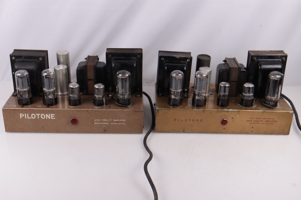 Pair of  Pilot Pilotone AA-901 Mono Bloc Power Amplifiers