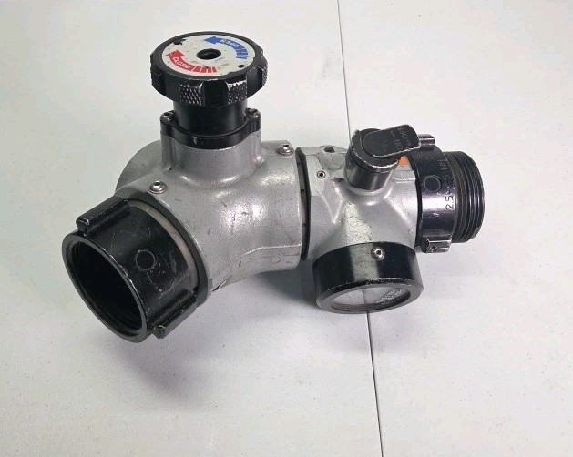 TASK FORCE TIPS (TFT) HI RISE 45° VALVE W/ GAUGE