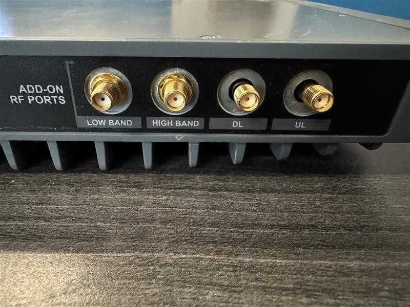 Corning MobileAccess 703A014205 Remote Hub Unit (CELL/PCS)