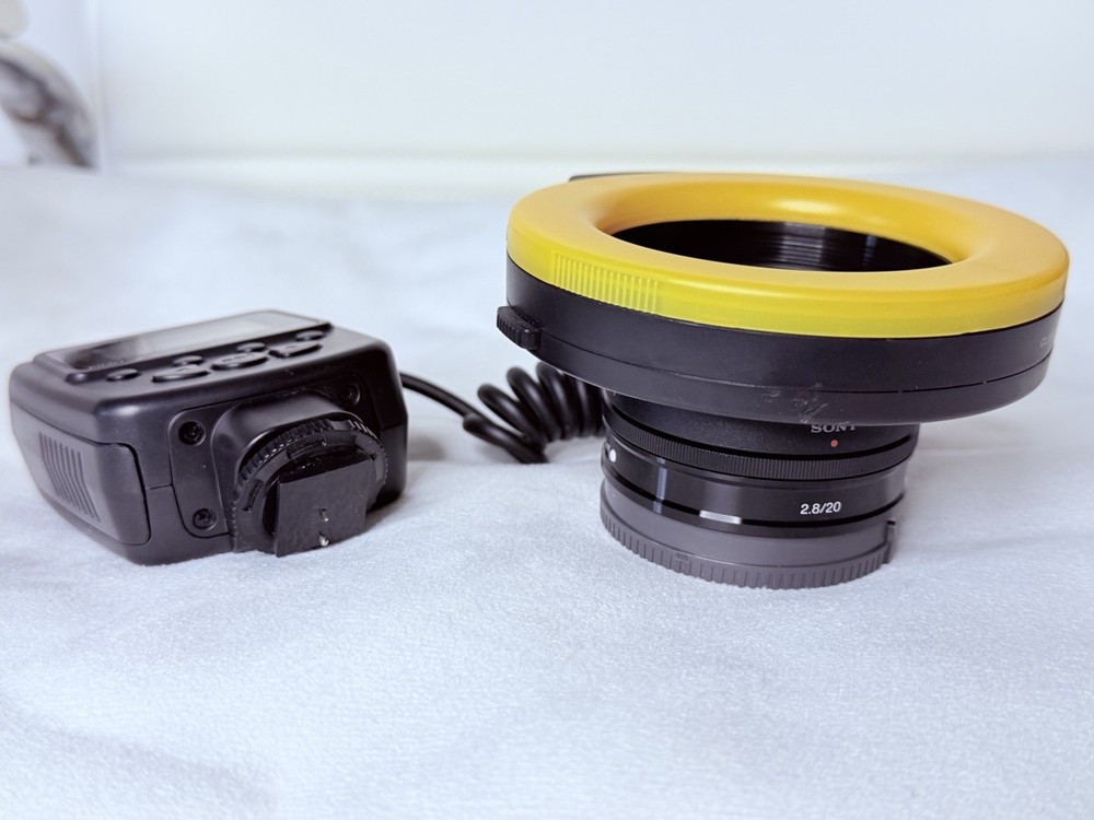 Ring Flash with LCD Display Hot Shoe Mount for Sony E-mount DSLR Mirrorless