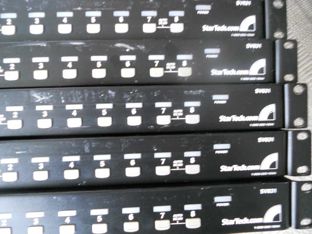 StarTech Starview SV831 8-Port KVM Switch VGA PS/2 Rackmount - Tested