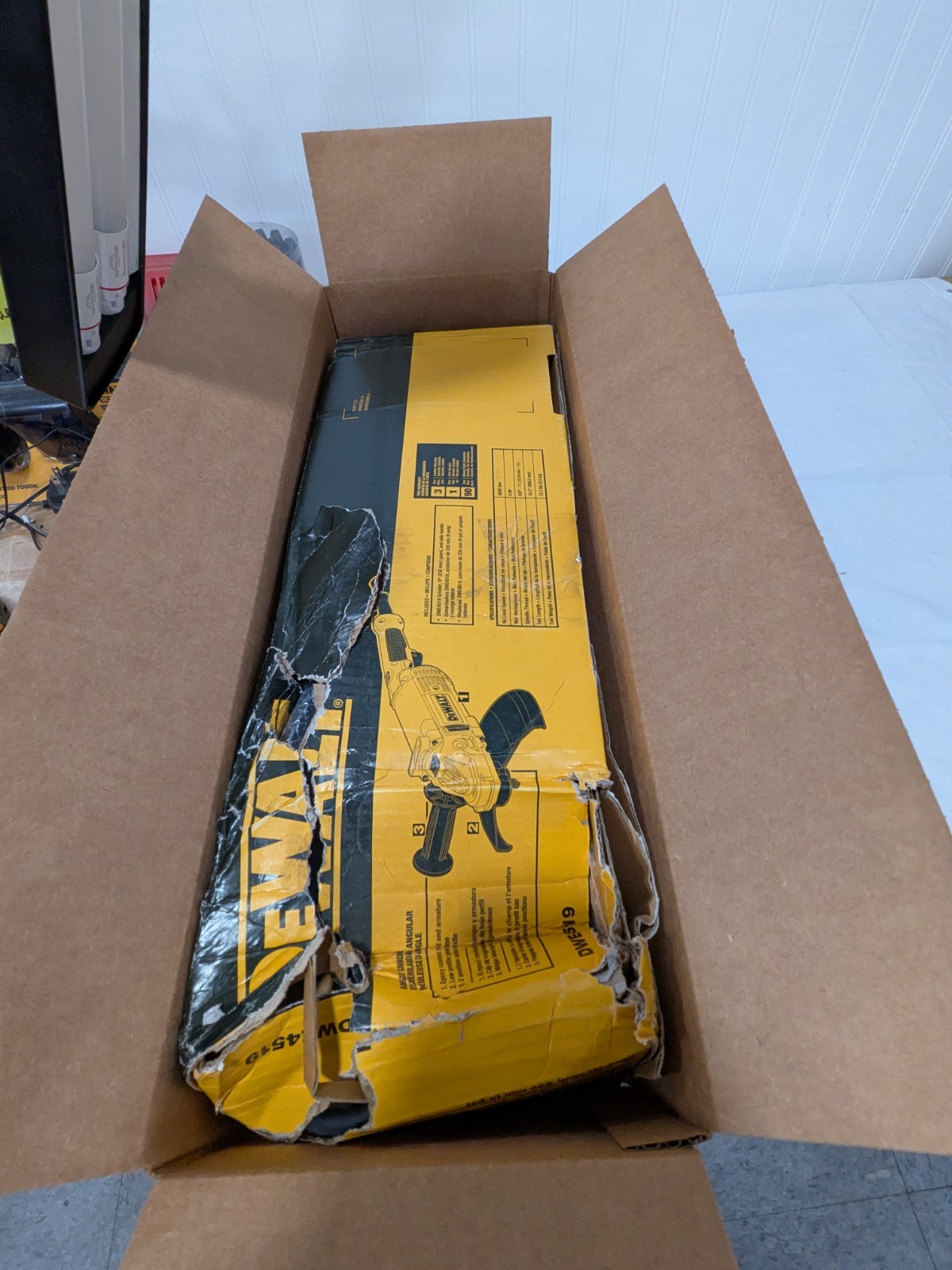 DeWALT 9" Wheel Dia, 6500 RPM, Corded Angle Grinder DWE4519