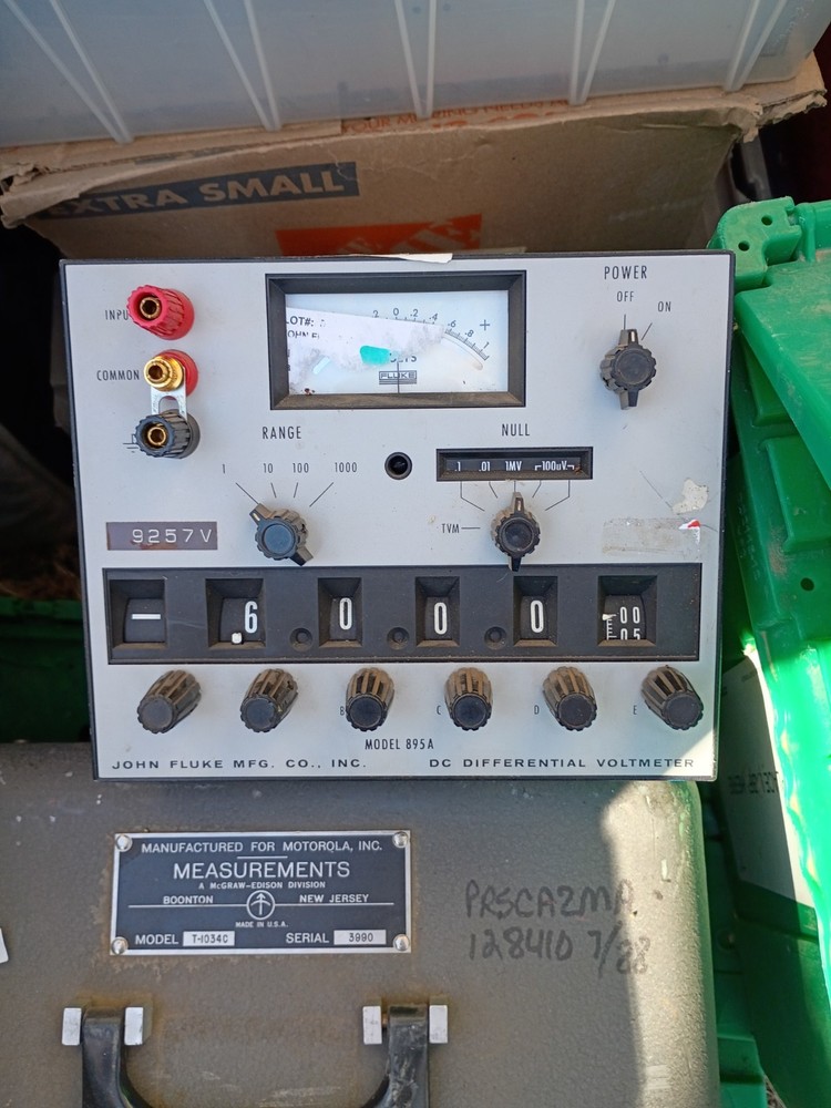 Fluke Model 895A  Differential Voltmeter (UNTESTED) As Seen In Pics