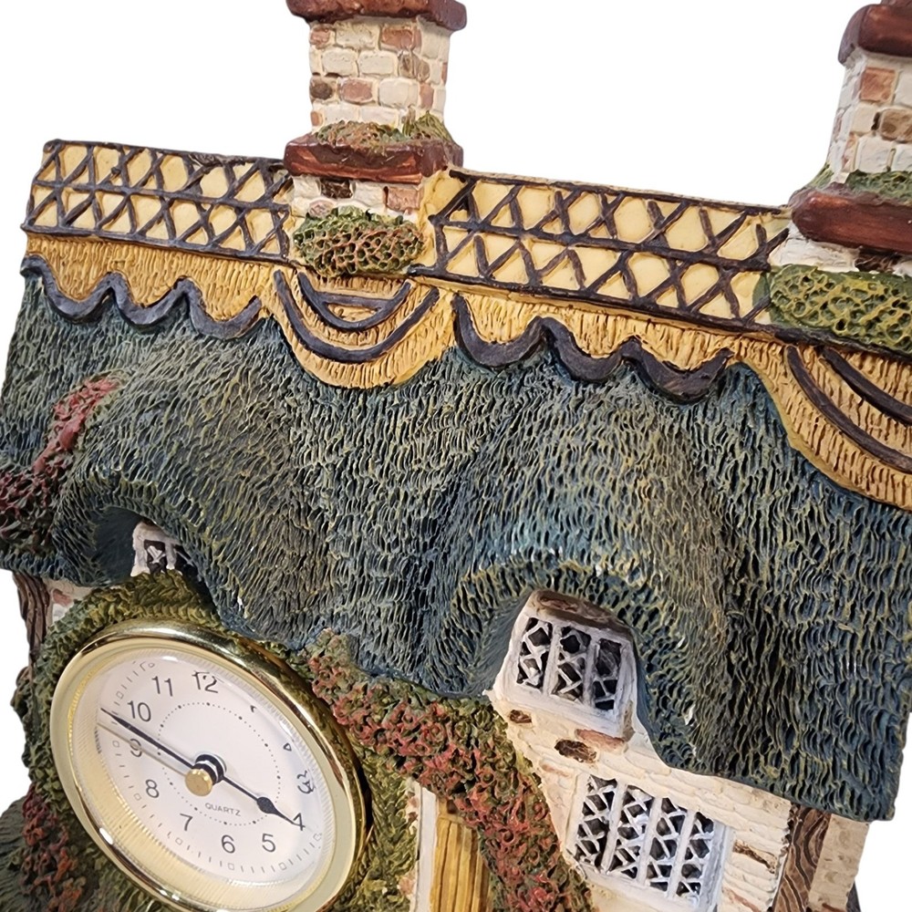 Charming Cottage House Quartz Clock Decorative Tabletop Accent