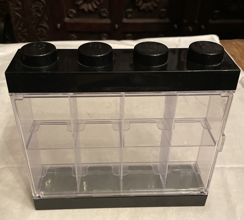 LEGO Minifigure Display Case 8, in Black, Brick Stackable