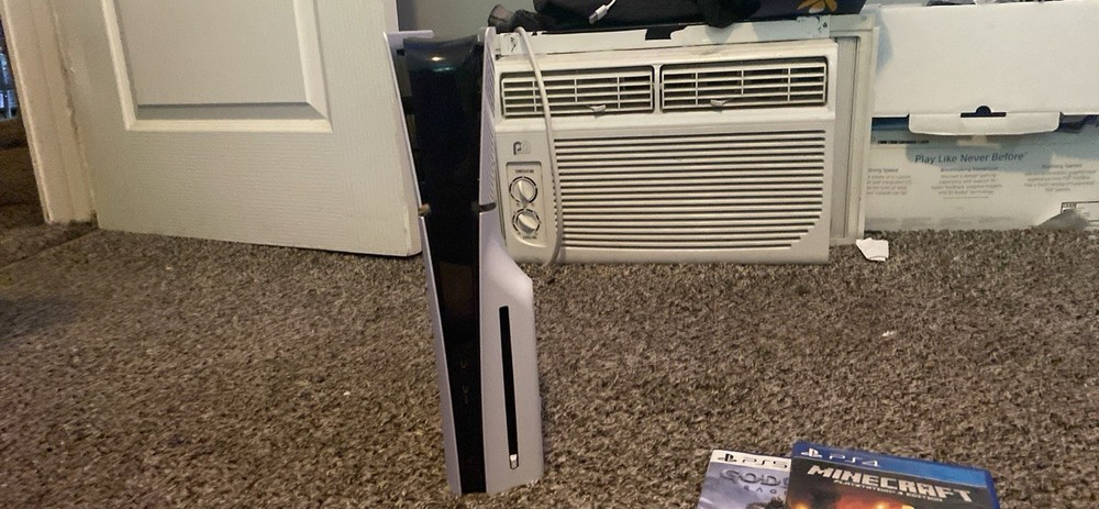 PS5 BUNDLE (w/ 2 games and controller)