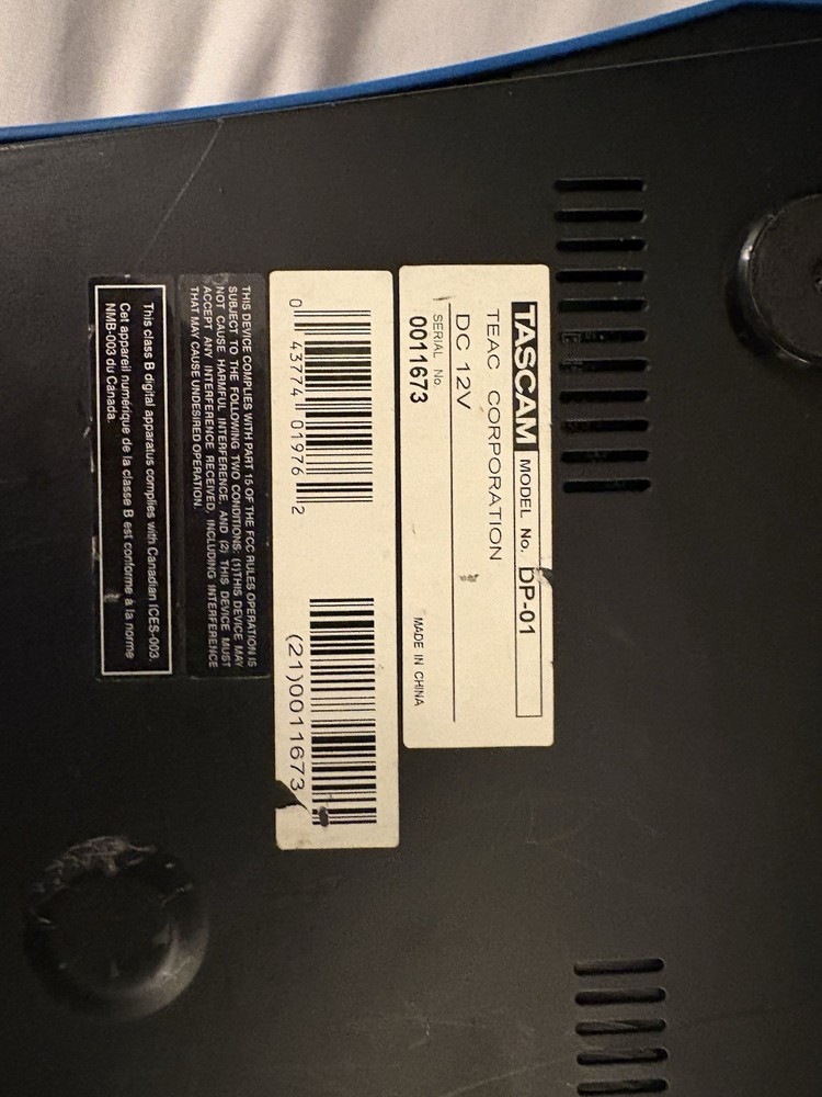 TASCAM DP-01 8-Track Digital Recorder READ DESCRIPTION: “Please Wait…” ERROR