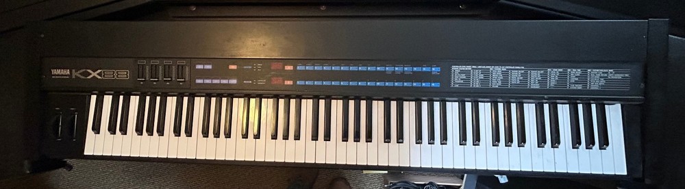 Yamaha KX88 MIDI Master Keyboard Controller