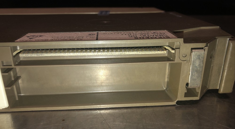 Siemens SIMATIC S5 Relay Output Module 6ES5 458-7LA11