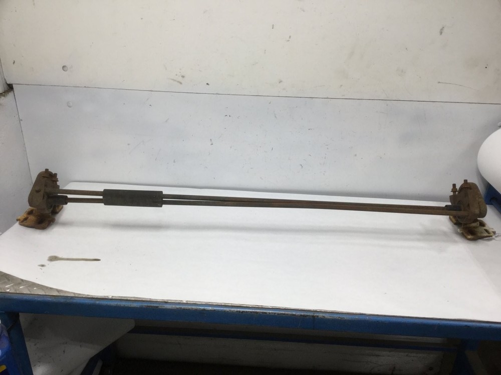 Volvo VNL Hood Hinge - Used