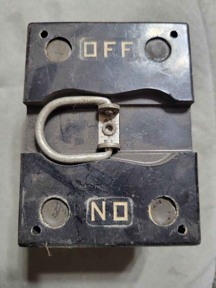 27155-4 Fuse Holder Pullout Bottom Center Pin
